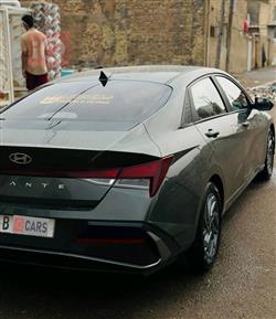 هیوندای ئەلەنترا